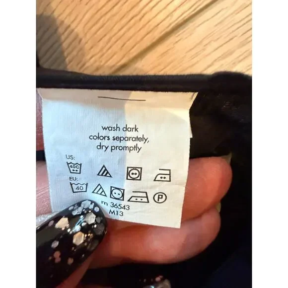 Calvin Klein Regular Fit Performance Non-Iron Shirt – Black – 16.5 / 32–33 - Picture 4 of 4